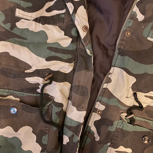 Camouflage thin jacket!! - Picture 2 of 5